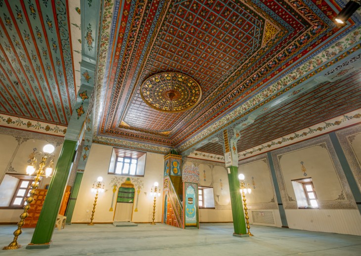 51. Sayı – Saltanatın Ahşapla Bütünleştiği Mekan Altınyayla Ahmet Ağa (Merkez) Camisi 