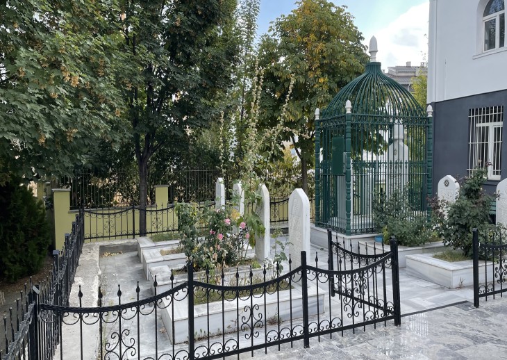 51. Sayı - İmaret Mahallesi'nde Bir Mutasavvuf Mor Ali Baba ve Tekkesi 